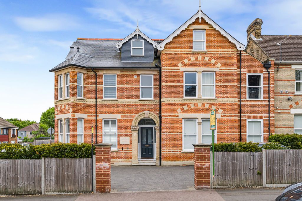 Property photo 1 of 11 External