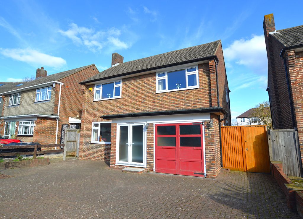 Property photo 1 of 20 Front