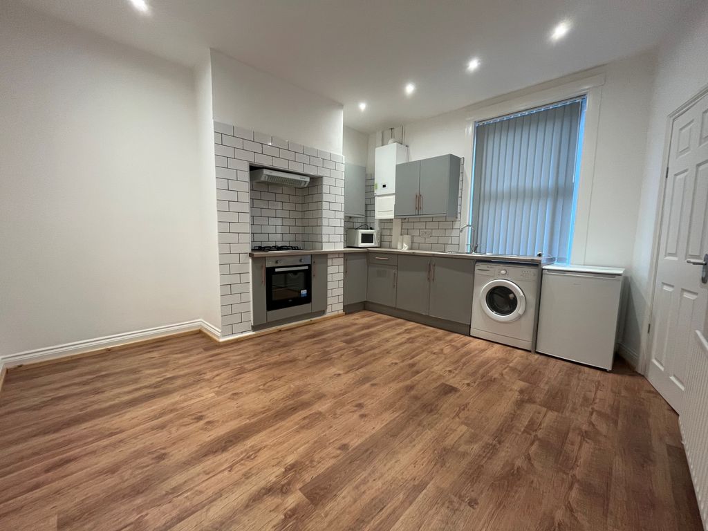 Property photo 2 of 7 Image