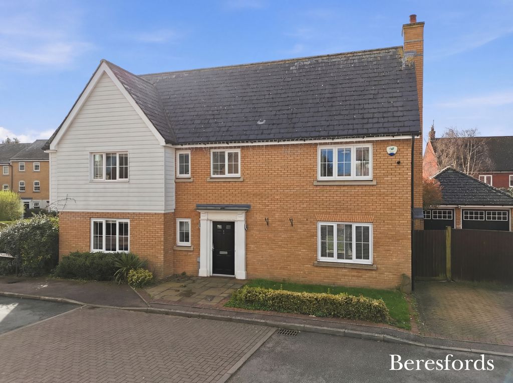 Property photo 1 of 20 Front