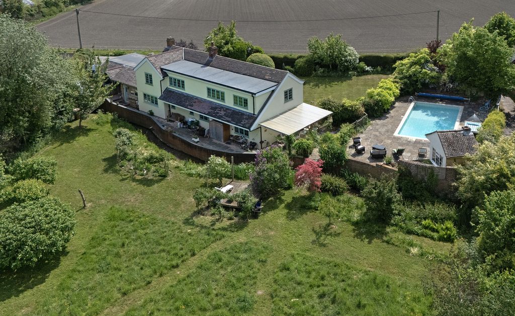 Property photo 1 of 49