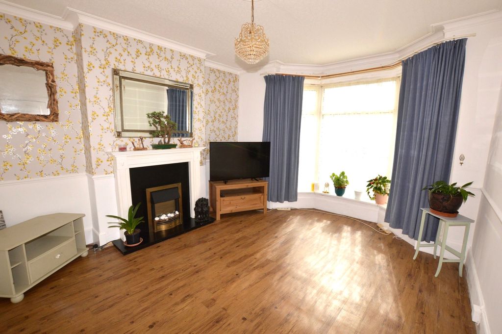 Property photo 2 of 13 2 - Picture No. 01