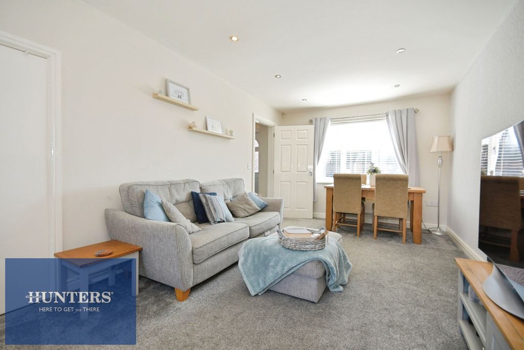 Property photo 2 of 22 Pbox-Img.Jpg