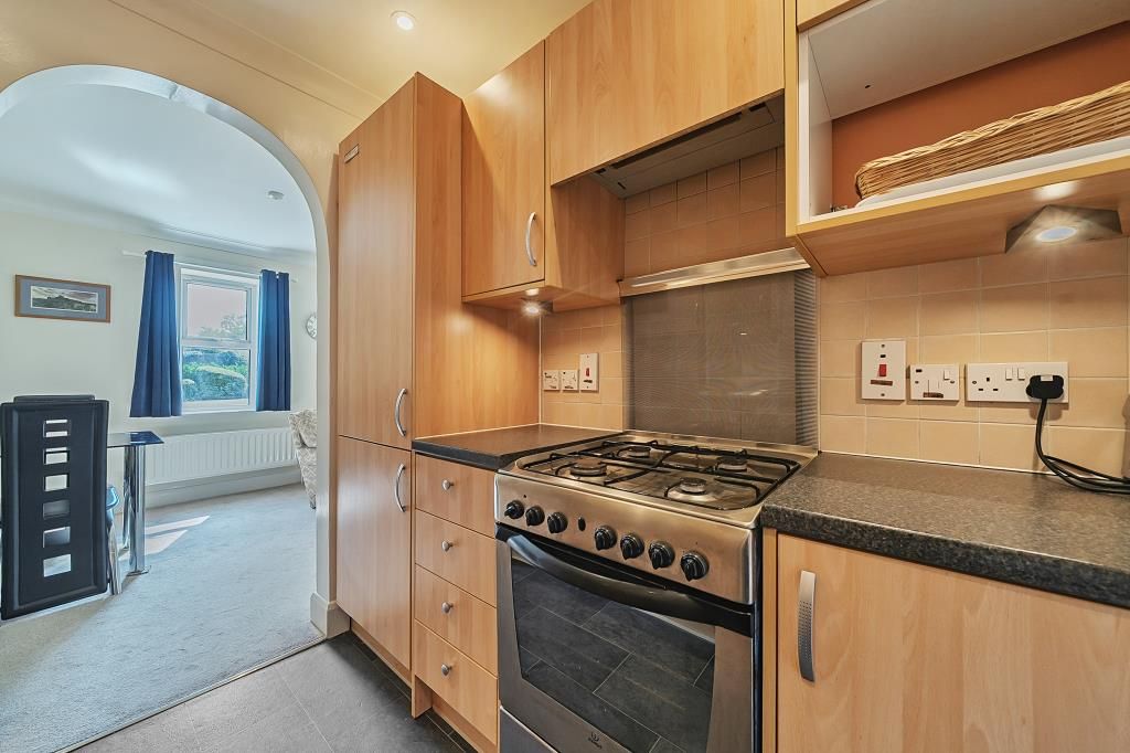 Property photo 3 of 21 Kitchen