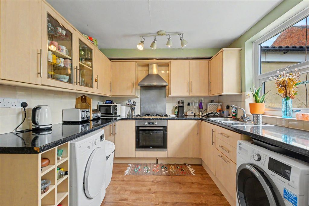 Property photo 2 of 13 Kitchen_1.Jpeg