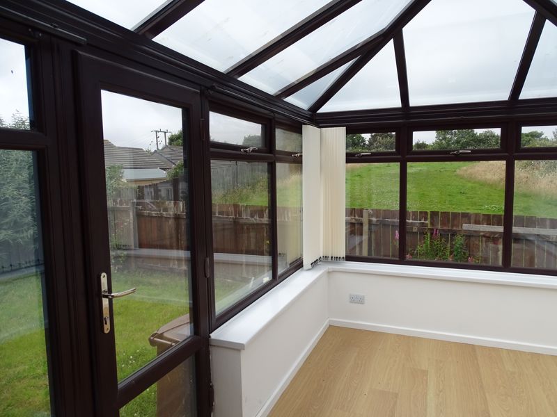 Property photo 3 of 10 Conservatory