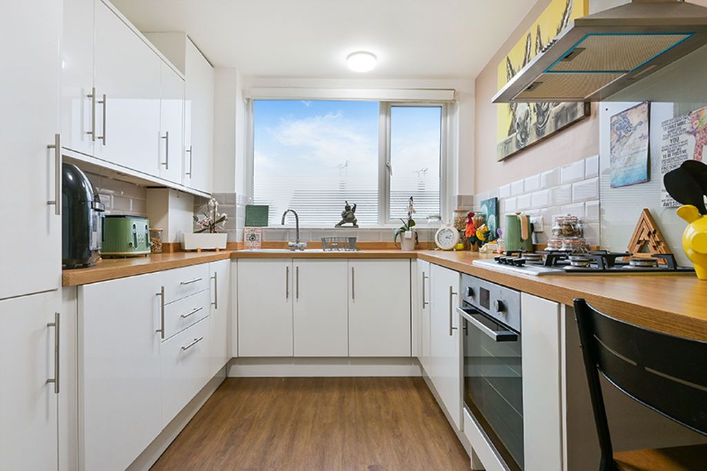 Property photo 2 of 17 H&amp;Co.