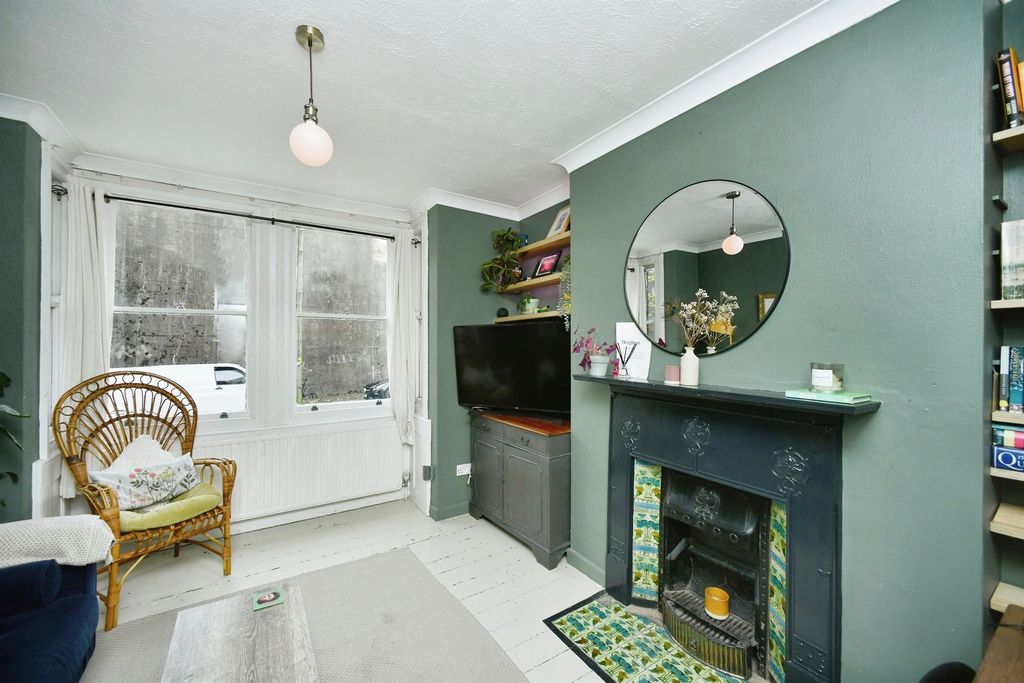 Property photo 3 of 8 Living Room