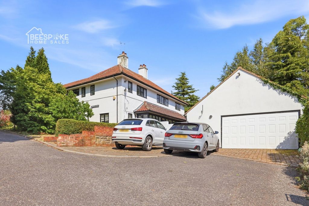 Property photo 3 of 65