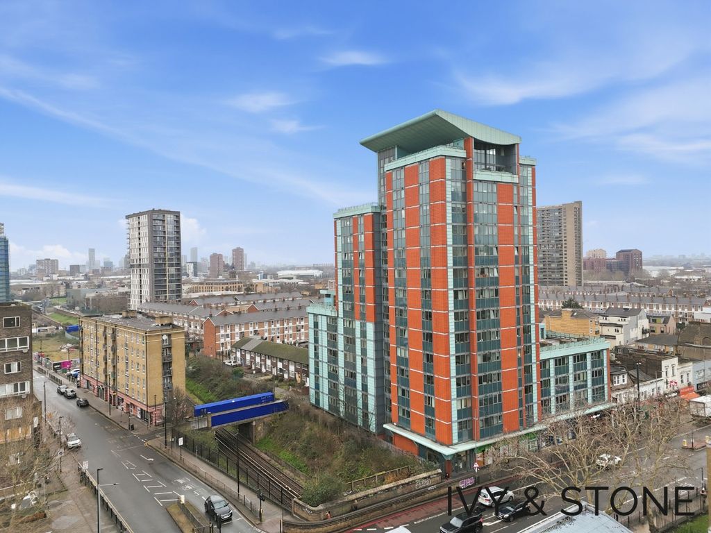 Property photo 2 of 16 4779751