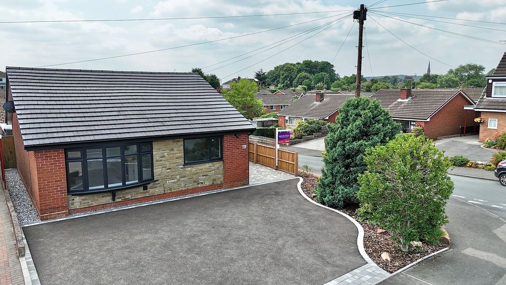 Property photo 1 of 31