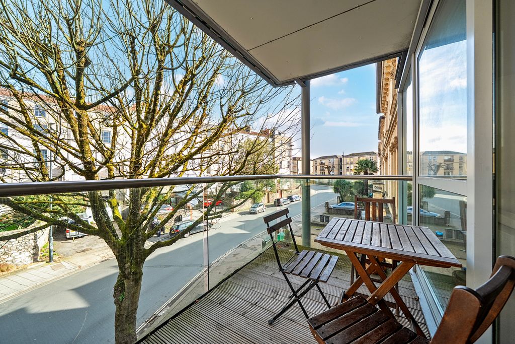 Property photo 2 of 15 Balcony