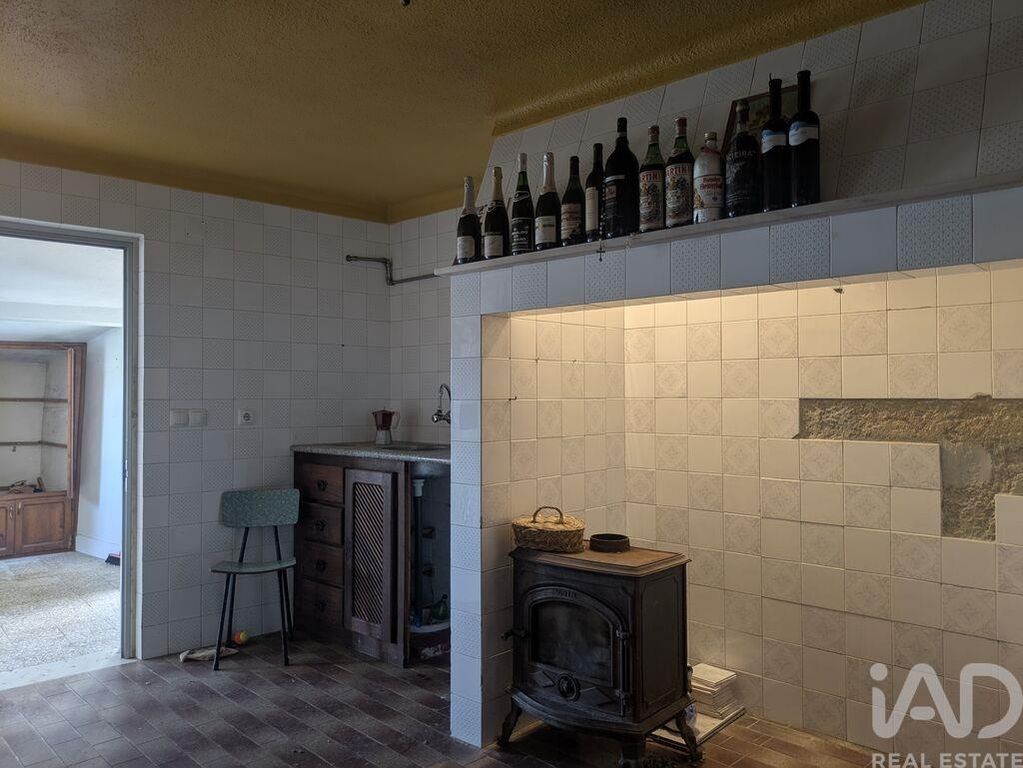 Property photo 2 of 31