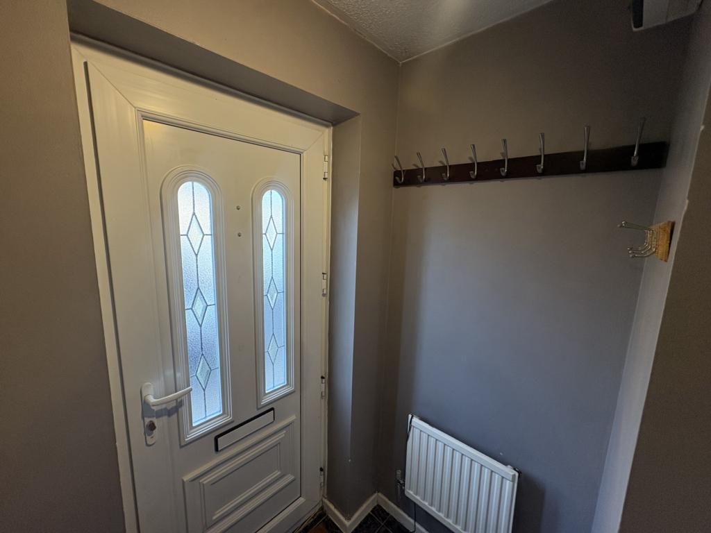 Property photo 2 of 9 Entrance Hall