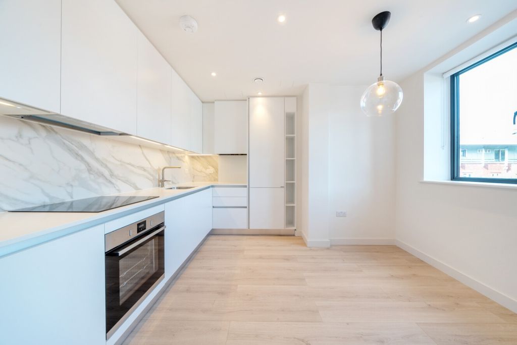Property photo 1 of 9 1190149 (3)