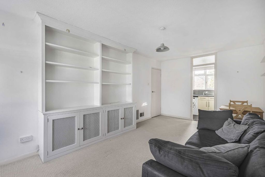 Property photo 2 of 5