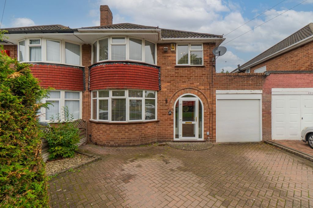 Property photo 1 of 34