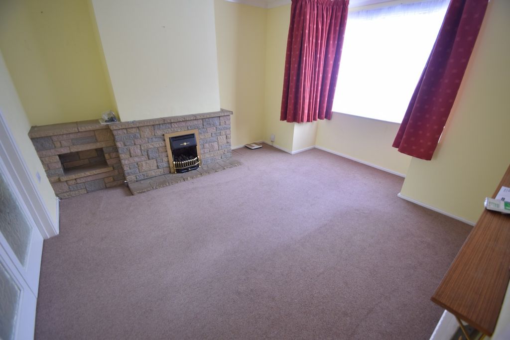 Property photo 2 of 11 5260842
