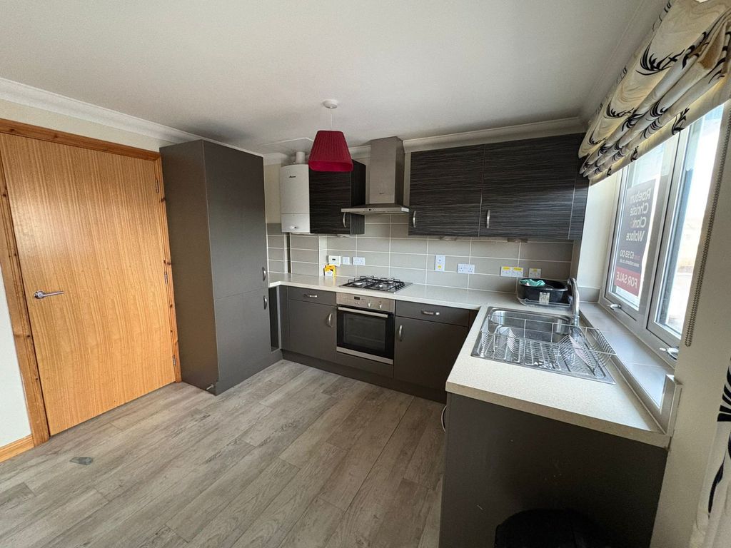 Property photo 2 of 9 Photo 2