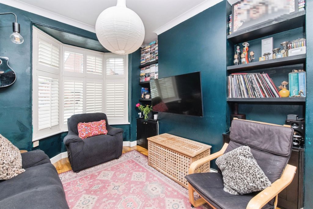 Property photo 3 of 18