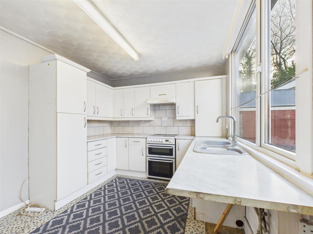 Property photo 3 of 14 Cam02295G0-Pr0363-Still012.Jpg