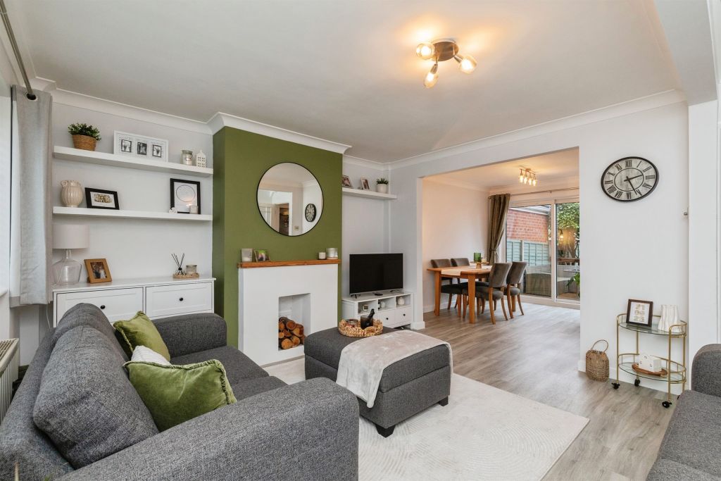 Property photo 3 of 17