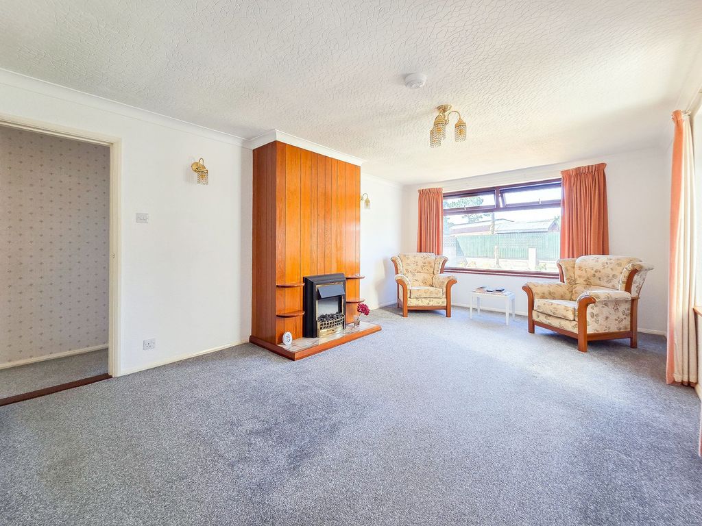 Property photo 3 of 28
