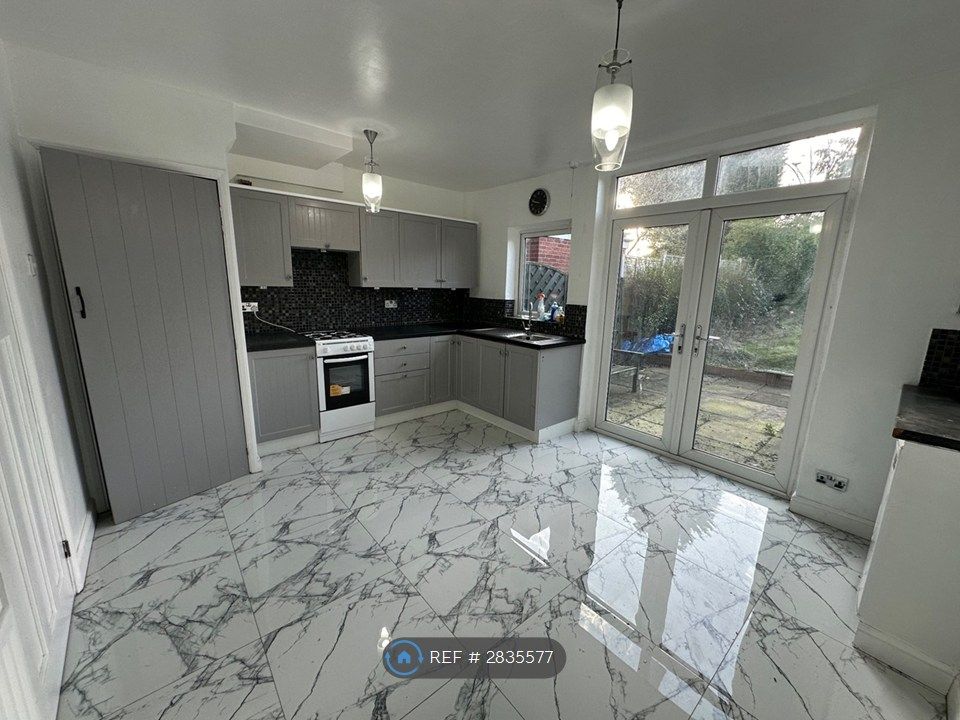 Property photo 1 of 13 Kitchen