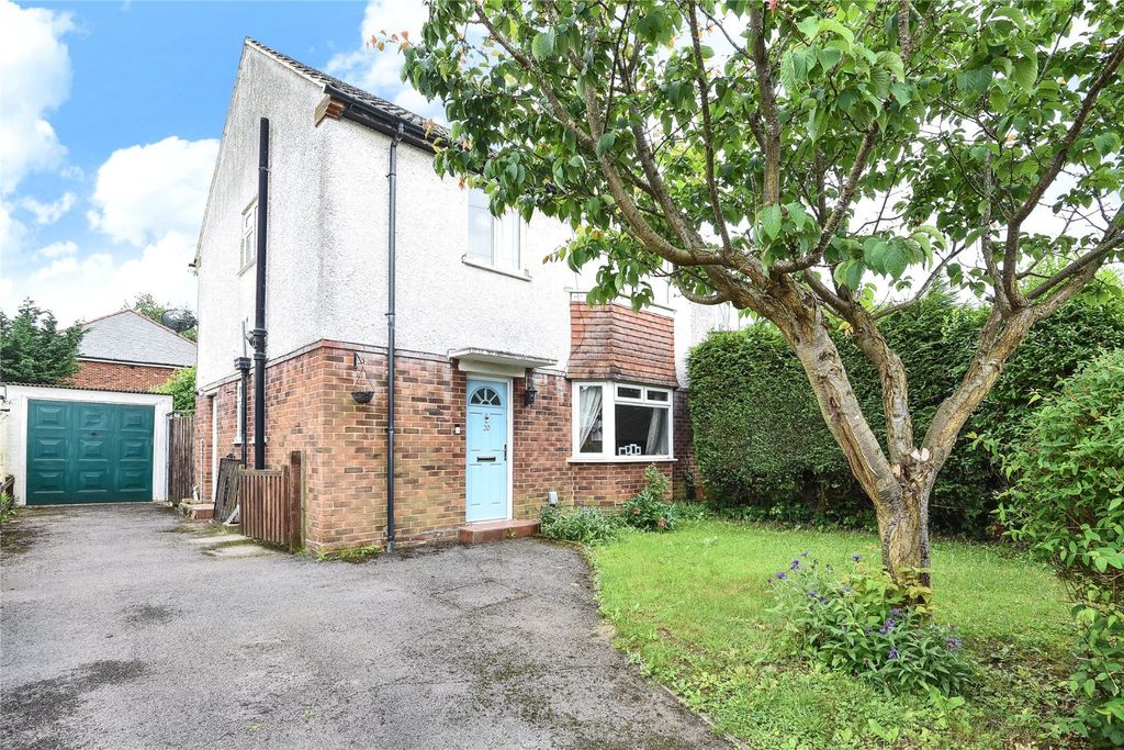 Property photo 1 of 8 External