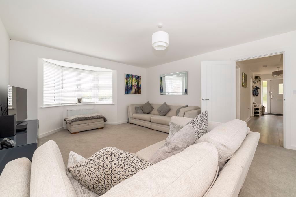 Property photo 2 of 22 Photo 16