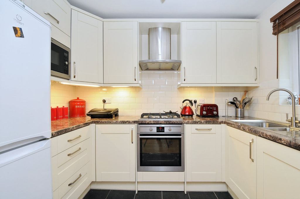 Property photo 2 of 9 Picture No. 14