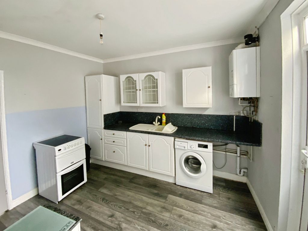 Property photo 3 of 7 Photo #3