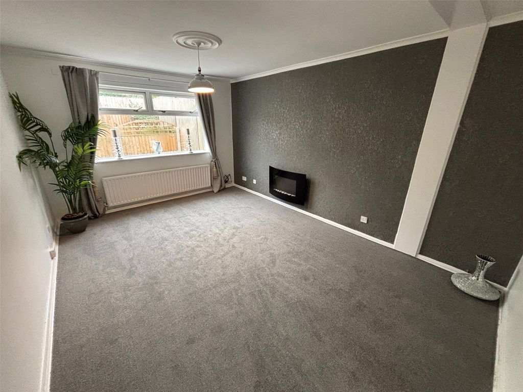 Property photo 3 of 11 Picture No. 18