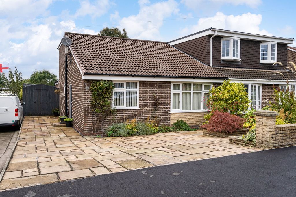 Property photo 1 of 31