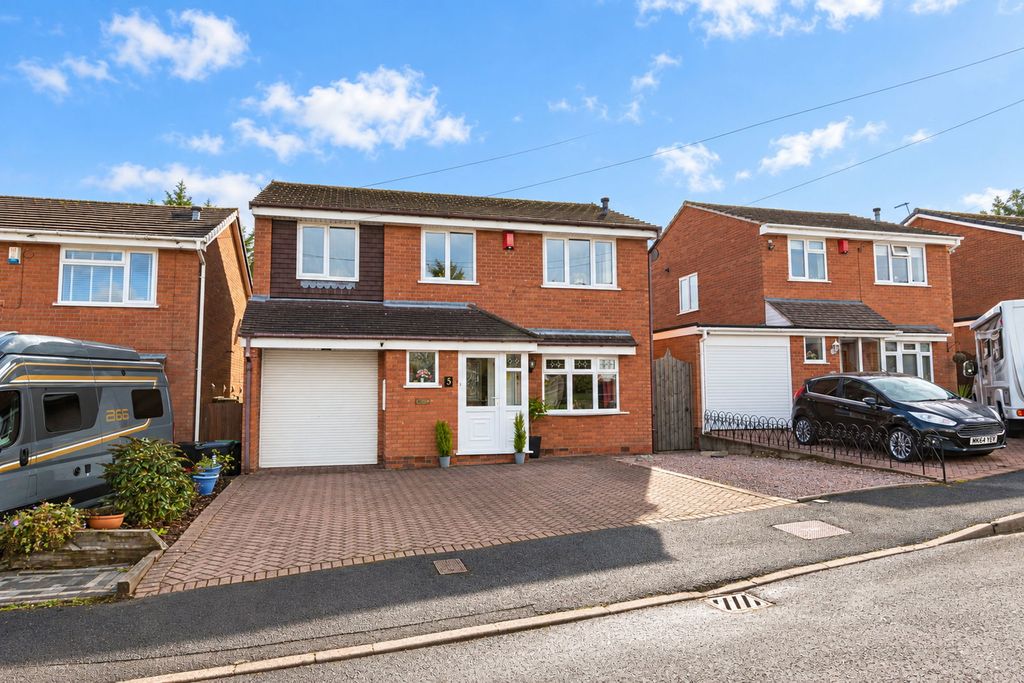 Property photo 1 of 43