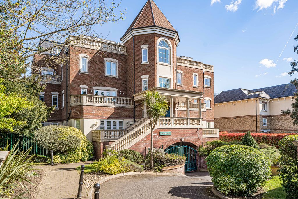 Property photo 1 of 16