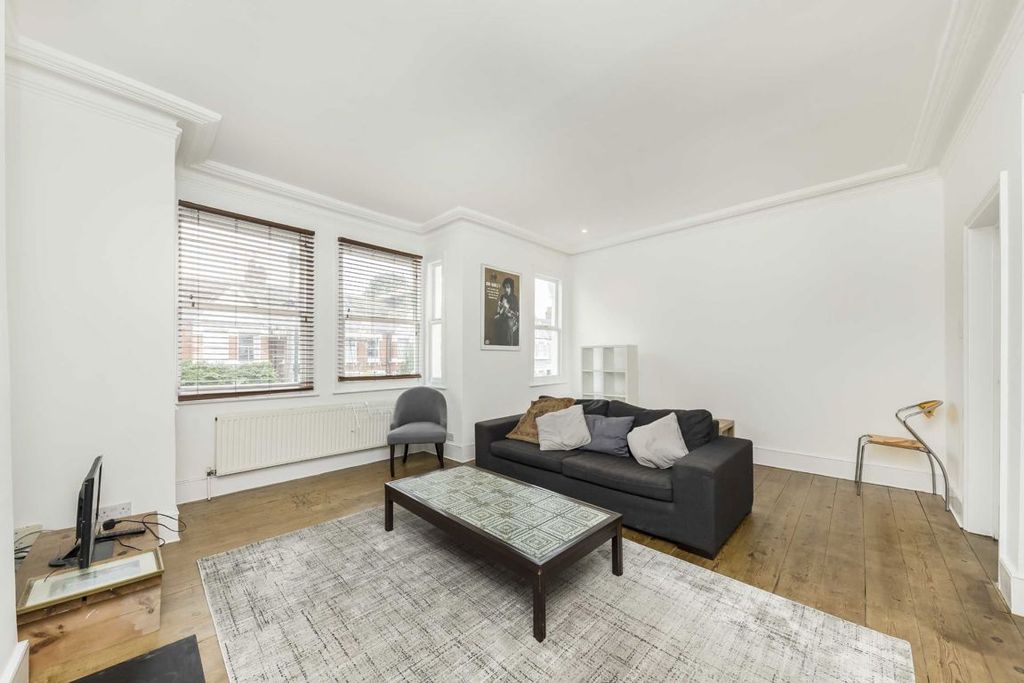 Property photo 2 of 6