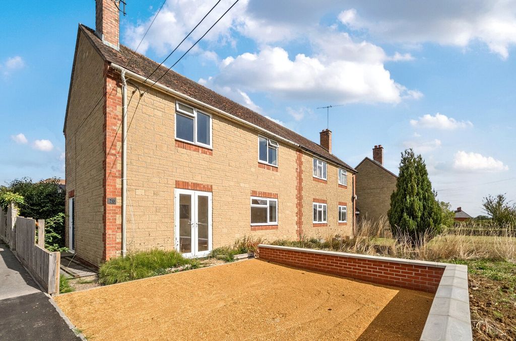 Property photo 1 of 14 Picture No. 02