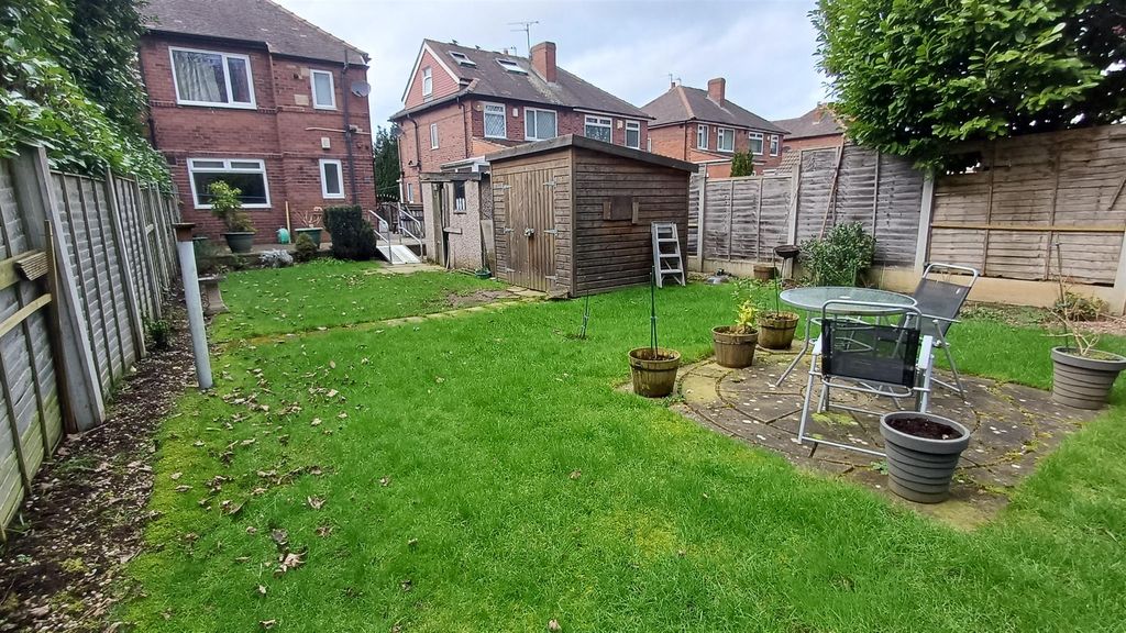 Property photo 2 of 9 Exterior