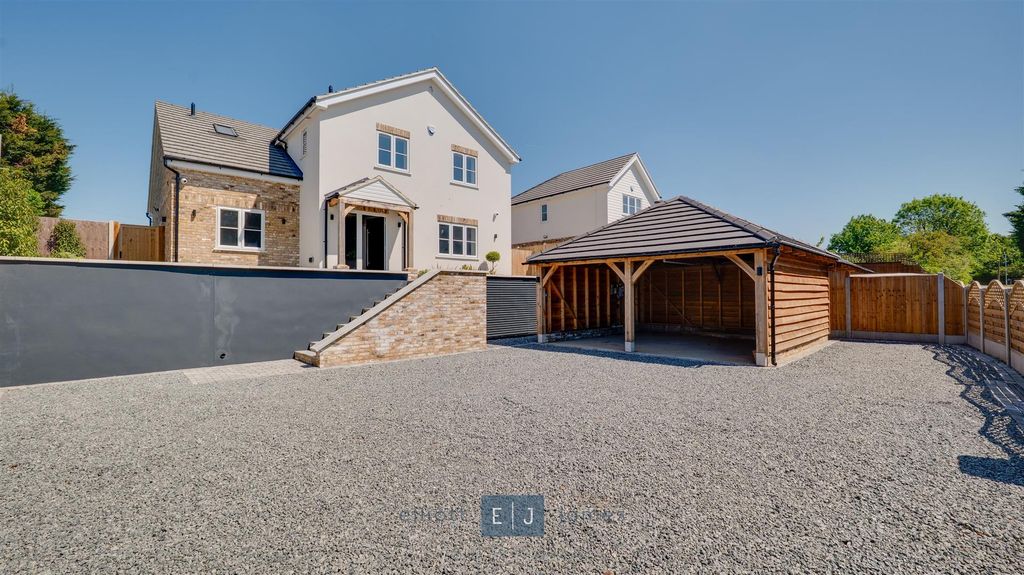 Property photo 1 of 24