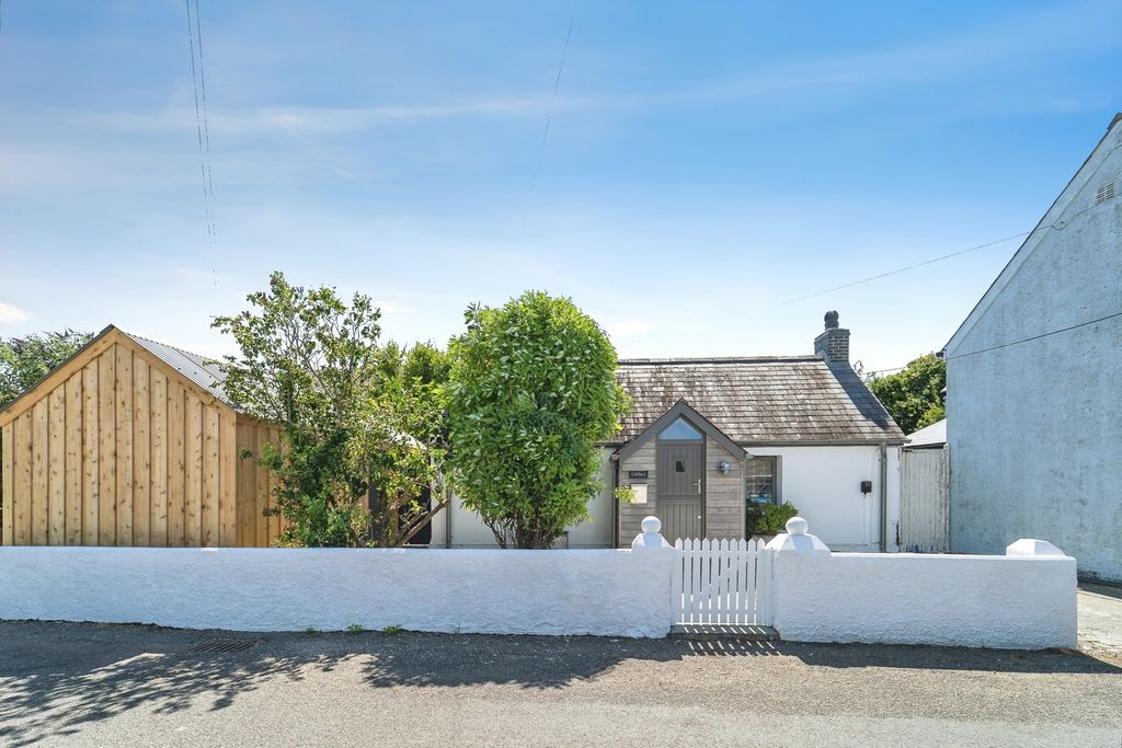 Property photo 1 of 20 Pbox-Img.Jpg