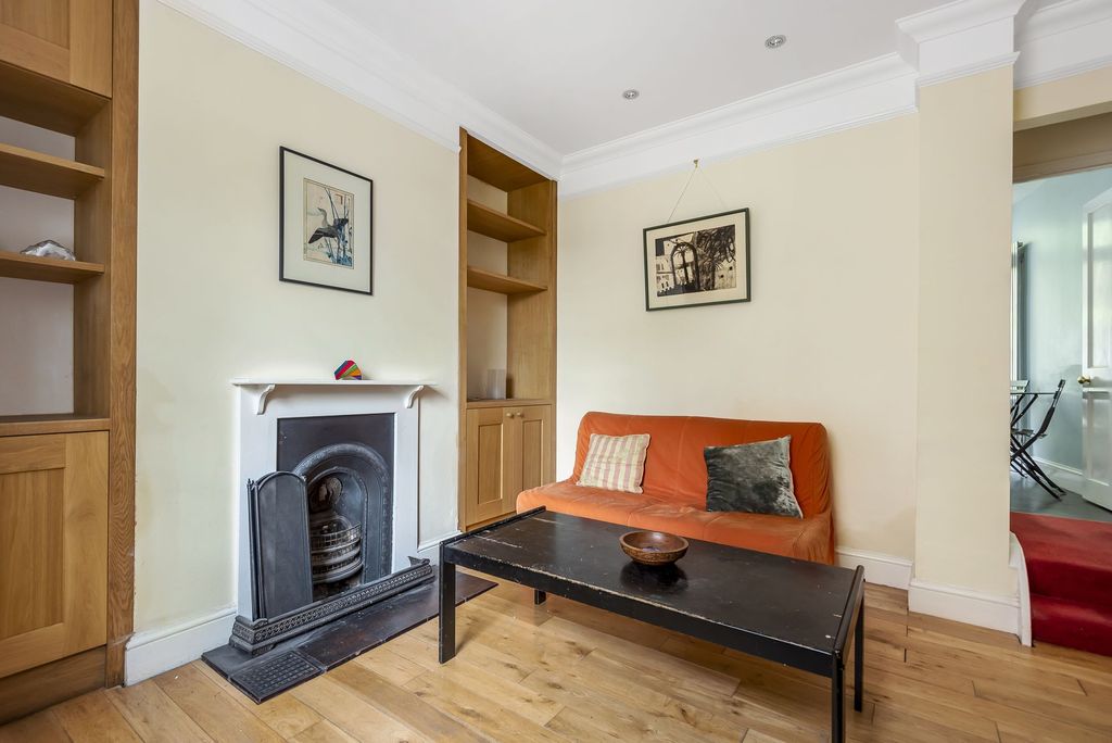 Property photo 3 of 11