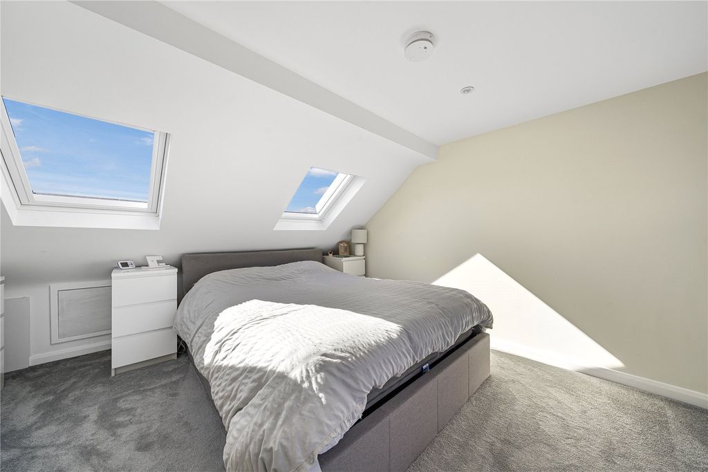 Property photo 3 of 26 Picture No. 03