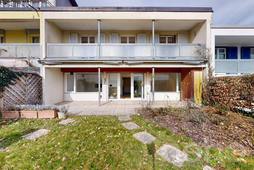 Property photo 2 of 13