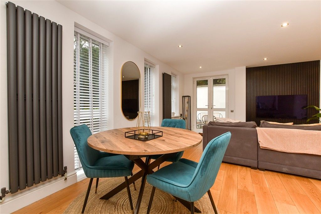 Property photo 3 of 14 Kitchen / Lounge / Diner