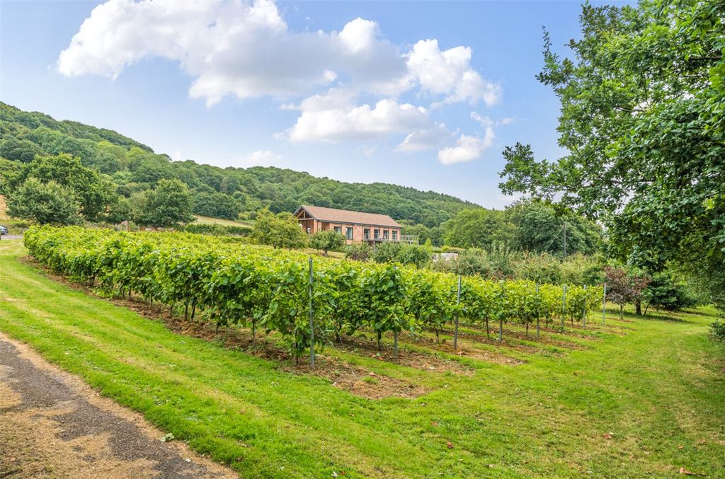 Property photo 3 of 23 Picture No. 07