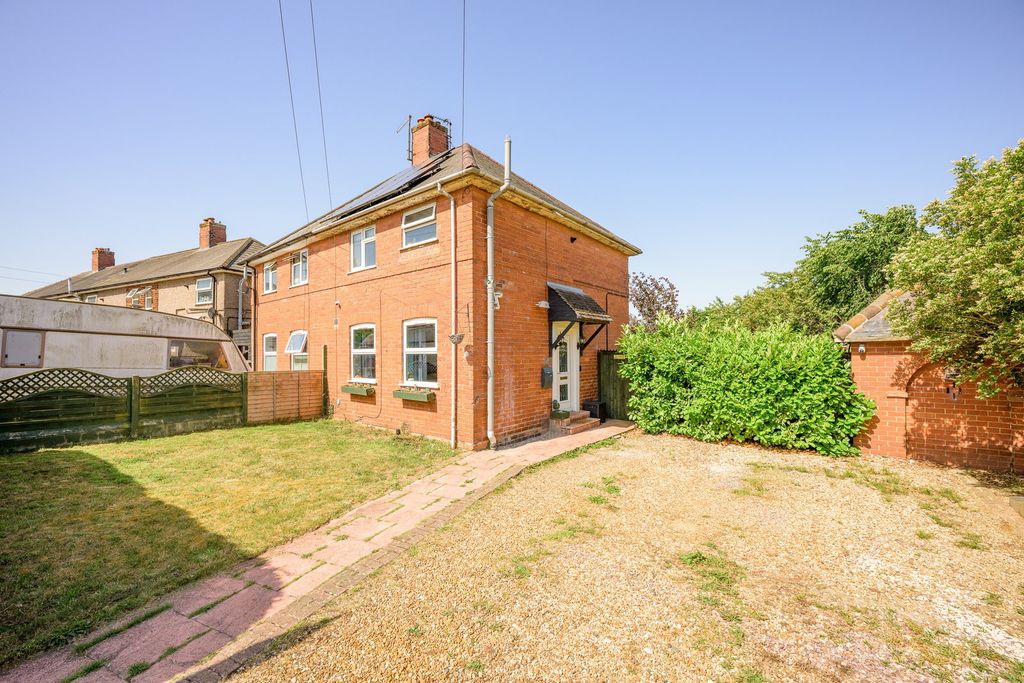 Property photo 1 of 21