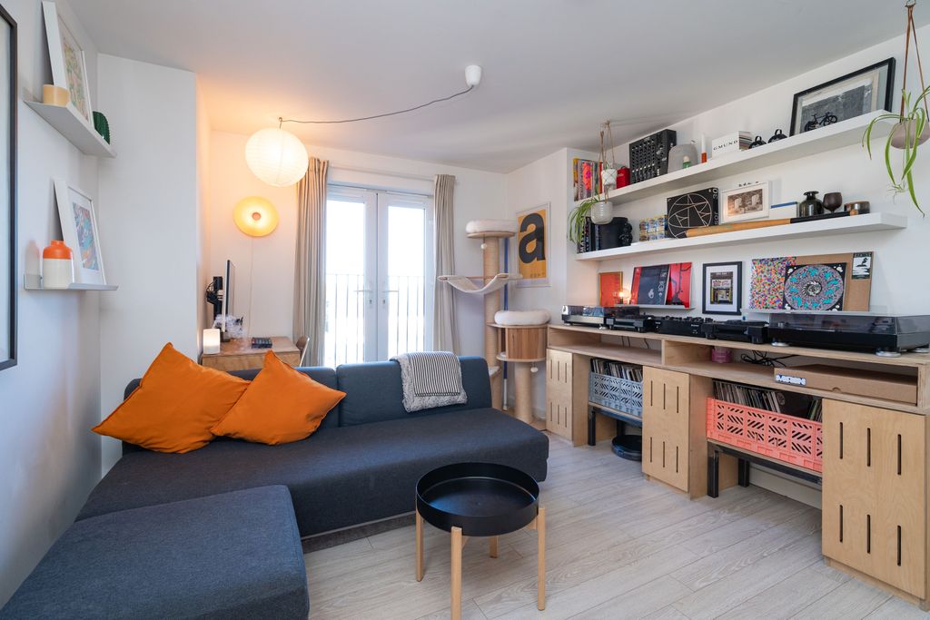 Property photo 2 of 39 Property Image 2