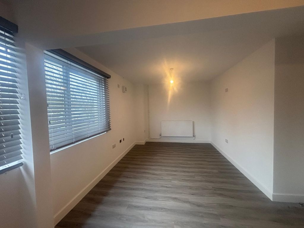 Property photo 2 of 6 Not Specified