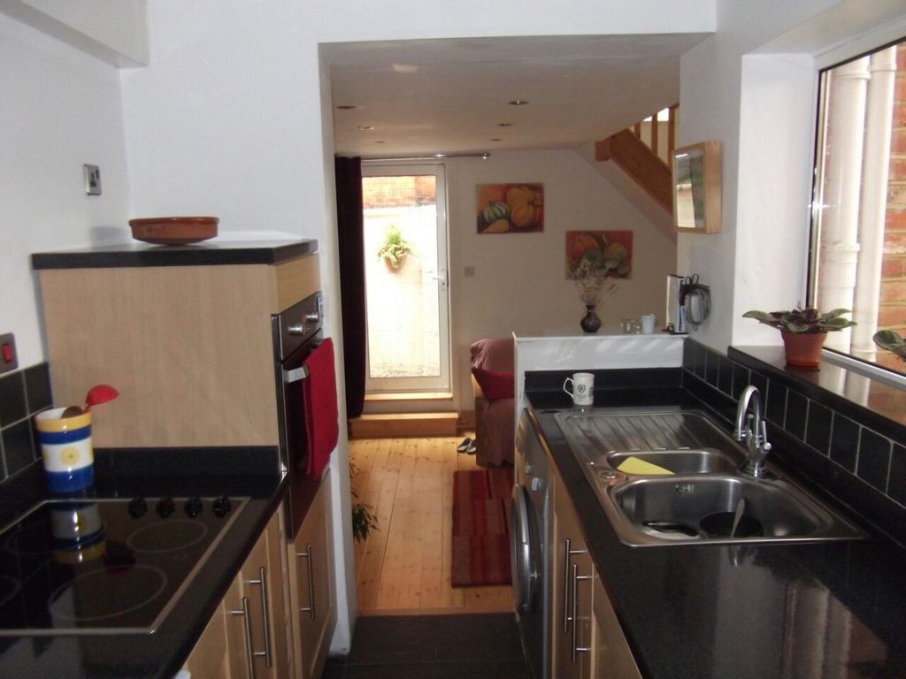 Property photo 2 of 6